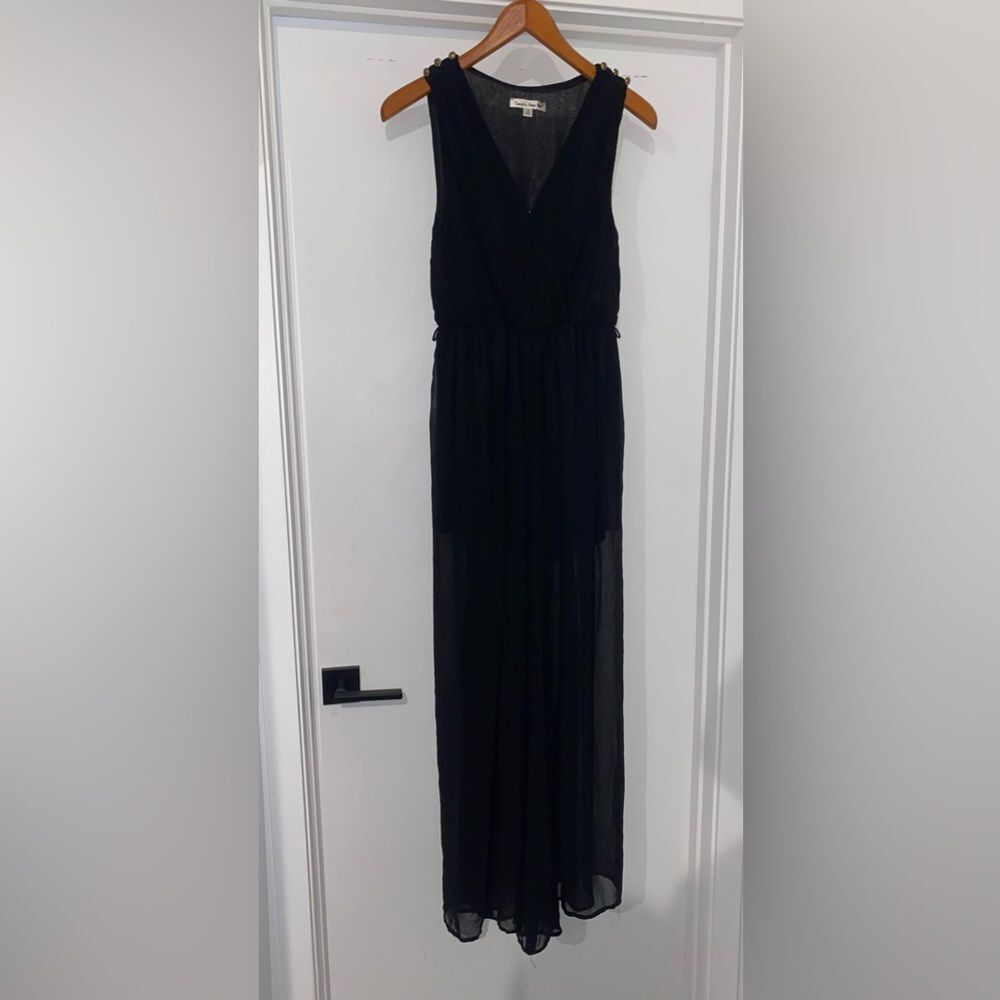 DOUBLE ZERO Sleeveless V-Neck Black Wide Leg Jumpsuit w Gold Toned Accents Small